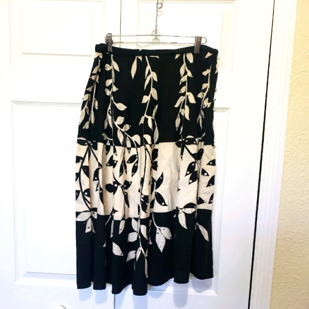 Beautiful A-line 100% cotton skirt